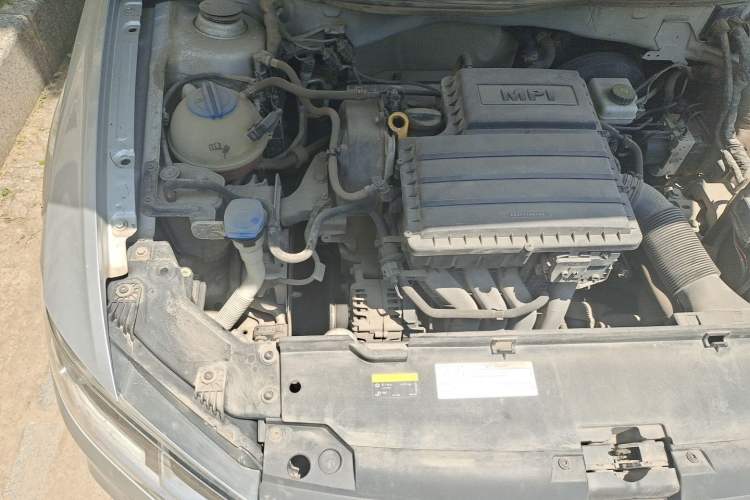 Used Volkswagen Bora 2018 1.5L Manual Fashion Model Engine Bay Right