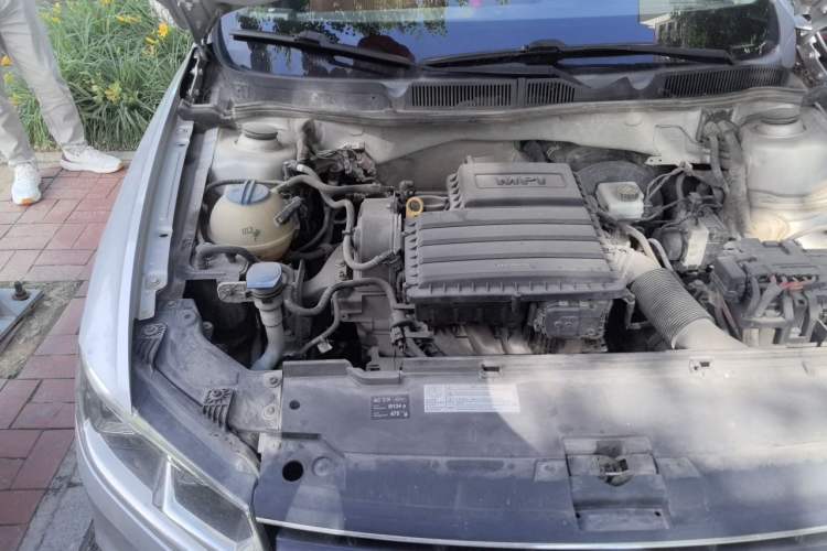 Used Volkswagen Bora 2018 1.5L Automatic Fashion Model Engine Bay Right