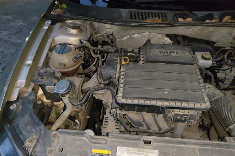 Used Volkswagen Bora 2018 1.5L Manual Fashion Model Engine Bay Right