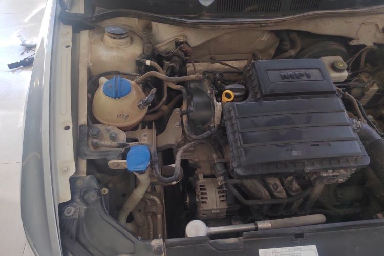 Used Volkswagen Bora 2018 1.5L Automatic Fashion Model Engine Bay Right