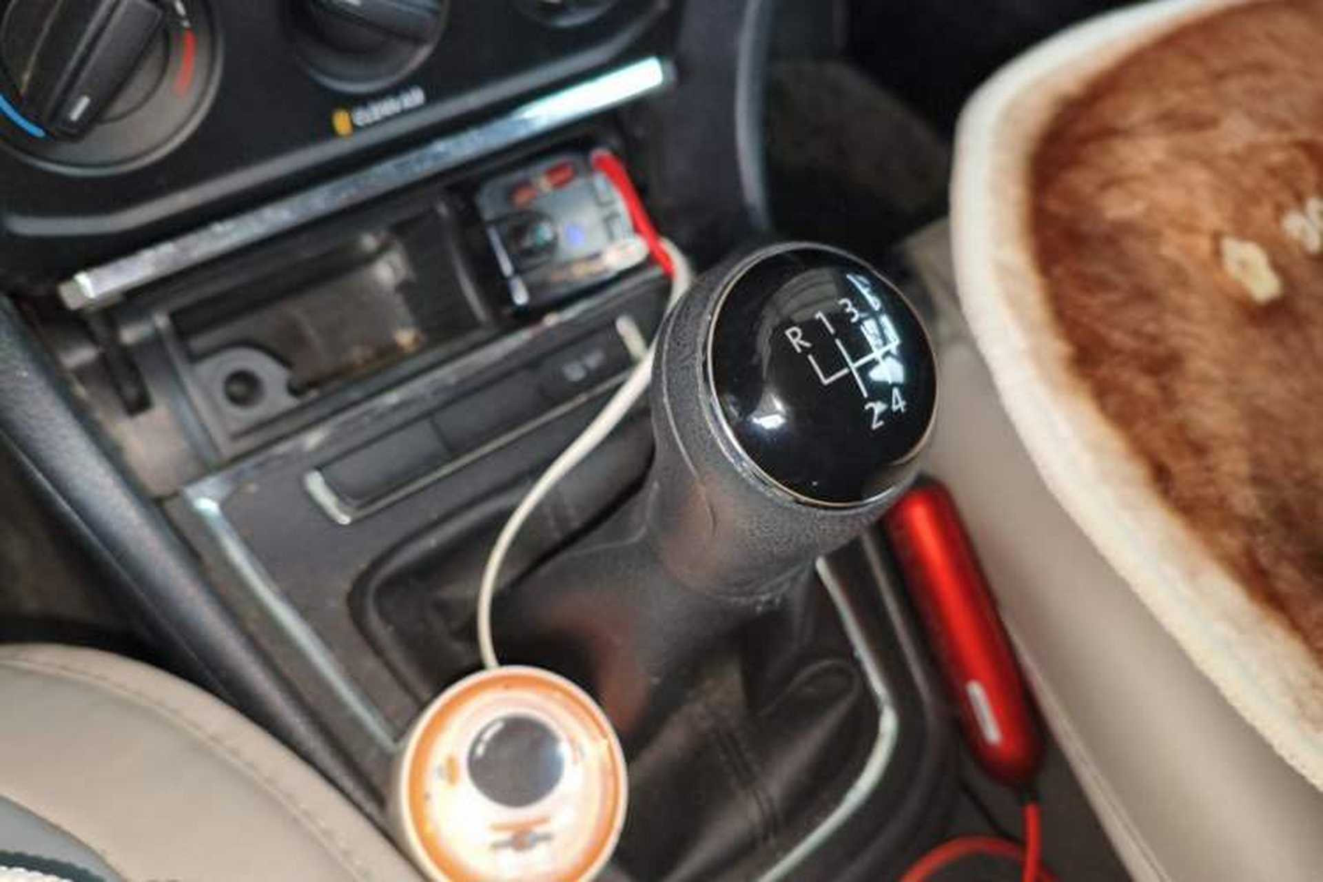 Used Volkswagen Bora 2018 1.5L Manual Fashion Model Gear Lever