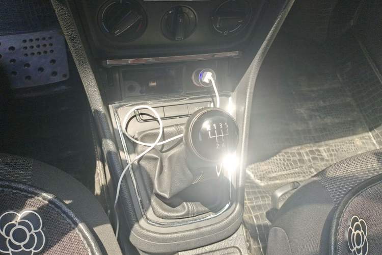 Used Volkswagen Bora 2018 1.5L Manual Fashion Model Gear Lever
