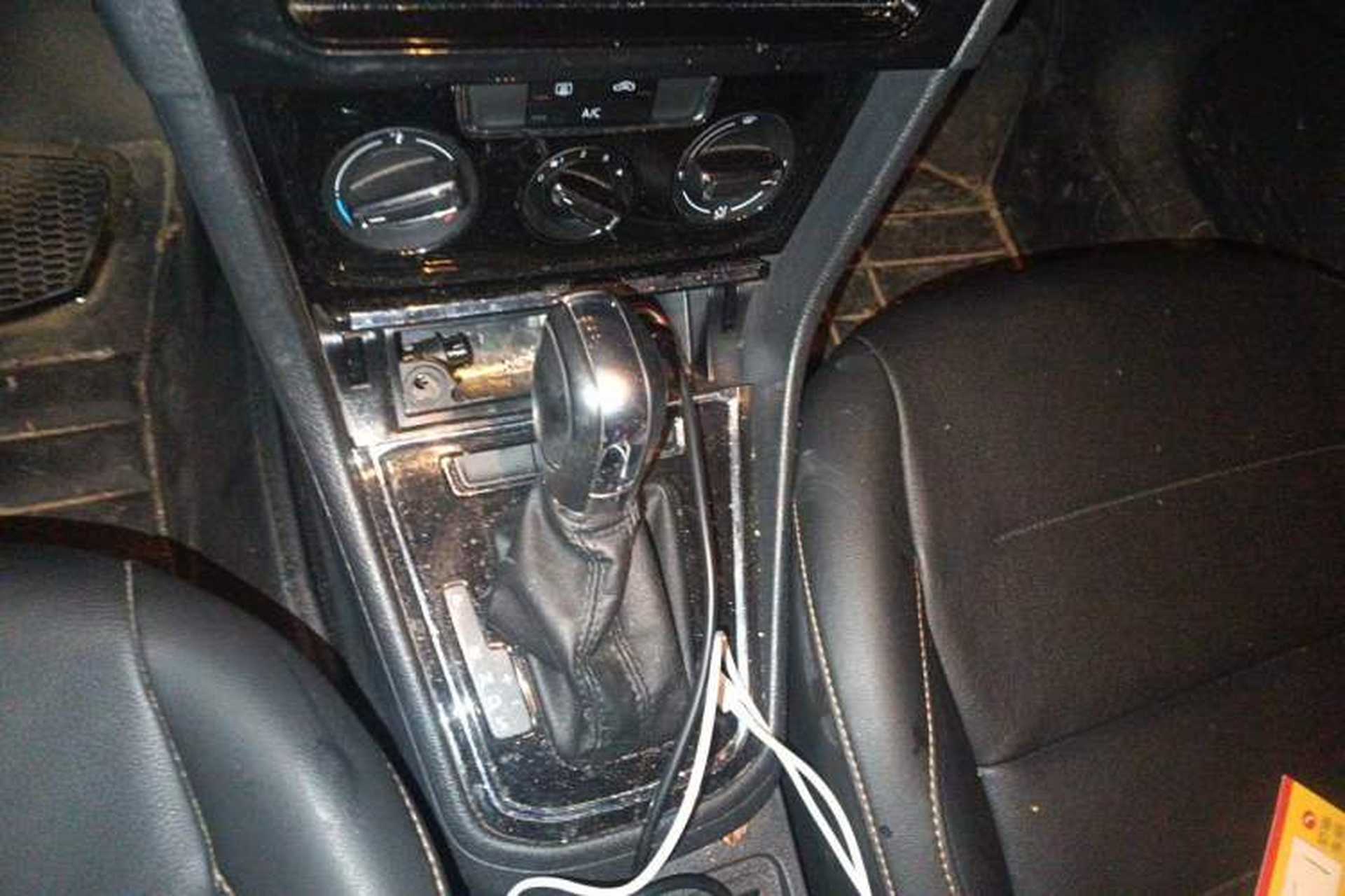 Used Volkswagen Bora 2018 1.5L Automatic Comfort Model Gear Lever
