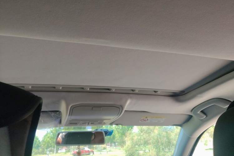 Used Volkswagen Bora 2018 1.5L Automatic Comfort Model Headliner