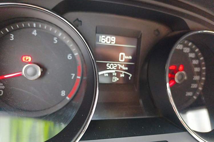 Used Volkswagen Bora 2018 1.5L Manual Fashion Model Odometer Close Up
