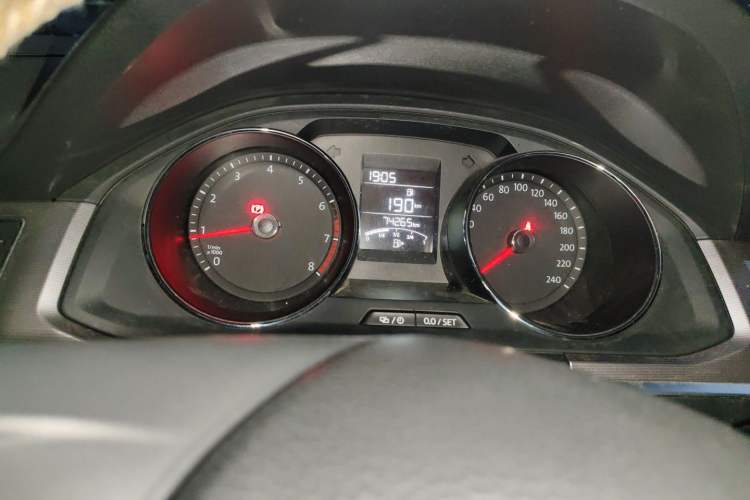 Used Volkswagen Bora 2018 1.5L Manual Fashion Model Odometer Close Up