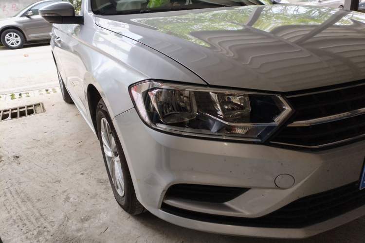 Used Volkswagen Bora 2018 1.5L Manual Fashion Model Right Front Headlight