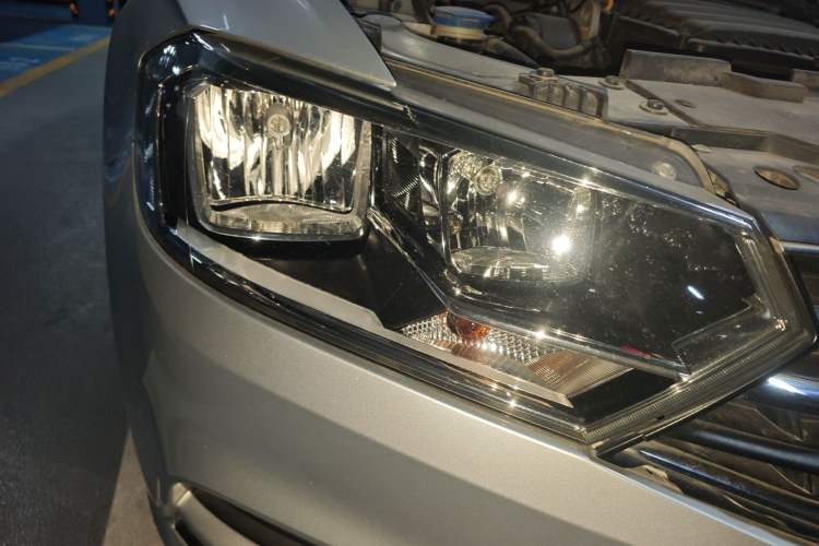 Used Volkswagen Bora 2018 1.5L Automatic Fashion Model Right Front Headlight