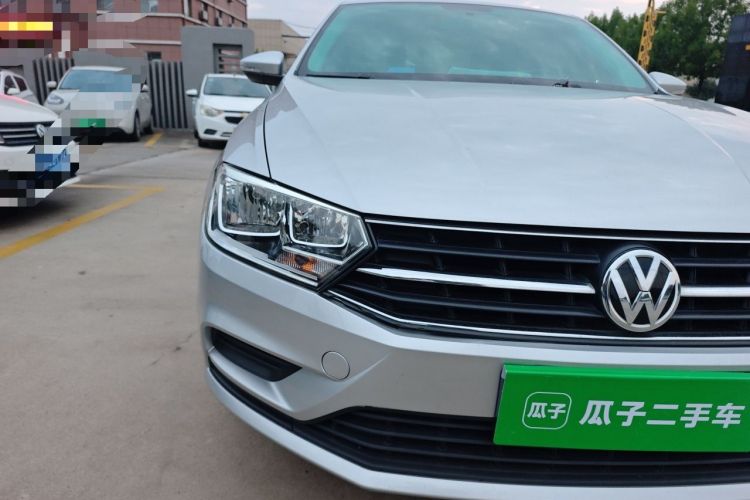 Used Volkswagen Bora 2018 1.5L Automatic Fashion Model Right Front Headlight