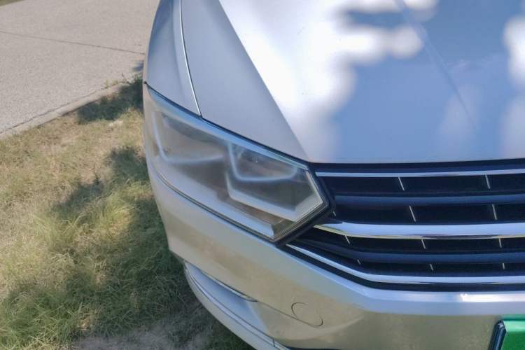 Used Volkswagen Bora 2018 1.5L Automatic Comfort Model Right Front Headlight