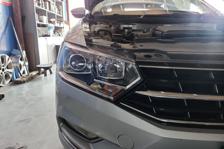 Used Volkswagen Bora 2018 1.5L Automatic Comfort Model Right Front Headlight