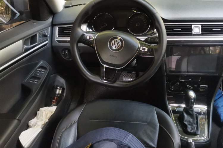 Used Volkswagen Bora 2018 1.5L Automatic Comfort Model Steering Wheel
