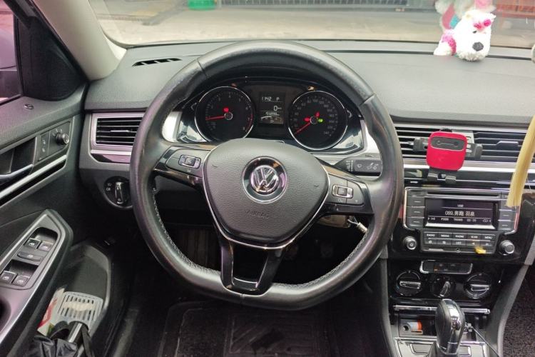 Used Volkswagen Bora 2018 1.5L Automatic Comfort Model Steering Wheel