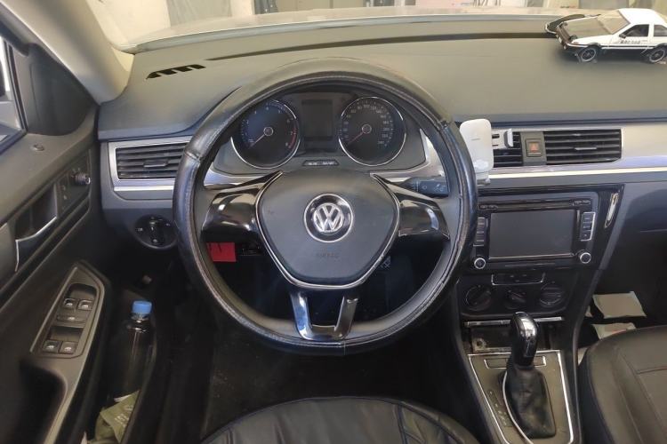Used Volkswagen Bora 2018 1.5L Automatic Fashion Model Steering Wheel