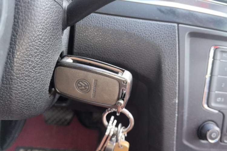 Used Volkswagen Bora 2018 1.5L Automatic Fashion Model Vehicle Key