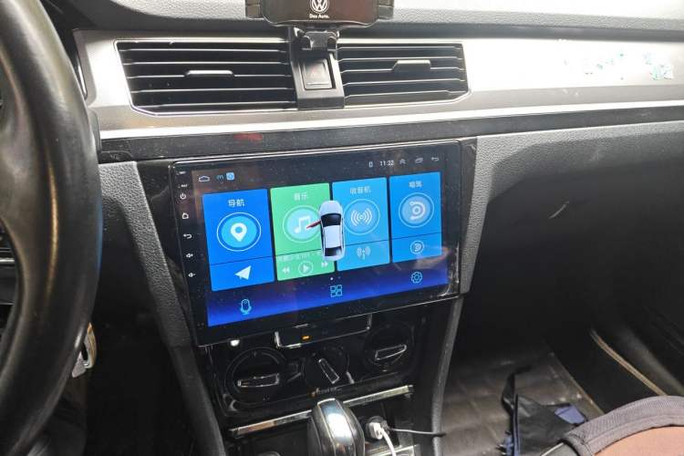 Used Volkswagen Bora 2018 1.5L Automatic Comfort Model Audio And AC Panel
