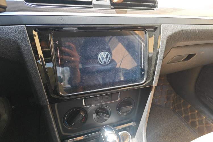 Used Volkswagen Bora 2018 1.5L Automatic Fashion Model Audio And AC Panel