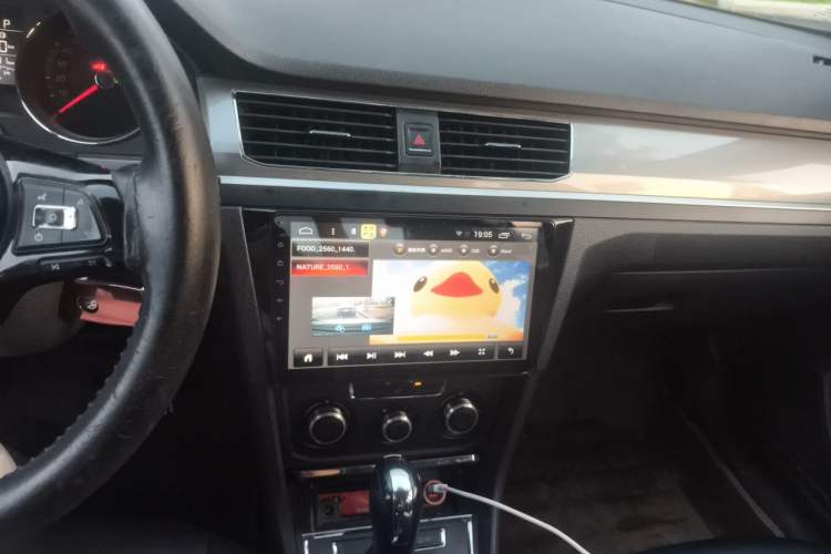 Used Volkswagen Bora 2018 1.5L Automatic Fashion Model Audio And AC Panel