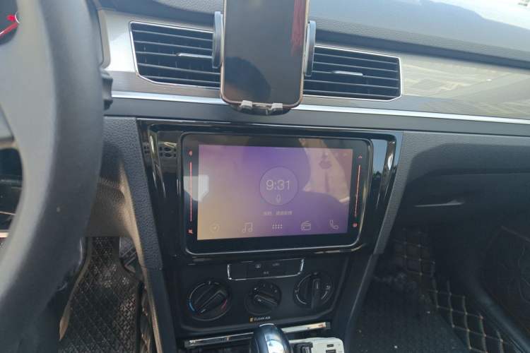 Used Volkswagen Bora 2018 1.5L Automatic Fashion Model Audio And AC Panel