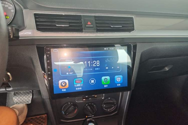 Used Volkswagen Bora 2018 1.5L Automatic Fashion Model Audio And AC Panel