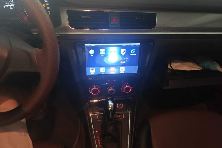 Used Volkswagen Bora 2018 1.5L Automatic Fashion Model Audio And AC Panel