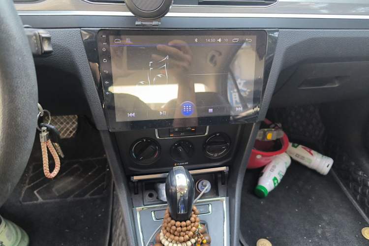 Used Volkswagen Bora 2018 1.5L Automatic Fashion Model Audio And AC Panel