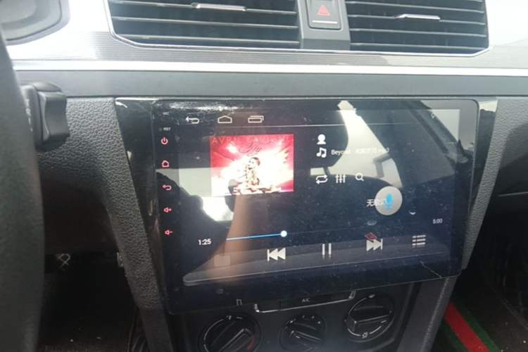 Used Volkswagen Bora 2018 1.5L Automatic Fashion Model Audio And AC Panel