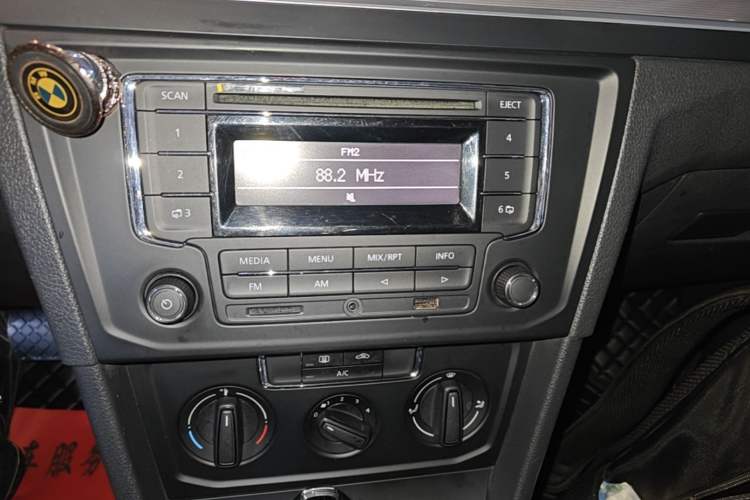 Used Volkswagen Bora 2018 1.5L Automatic Fashion Model Audio And AC Panel