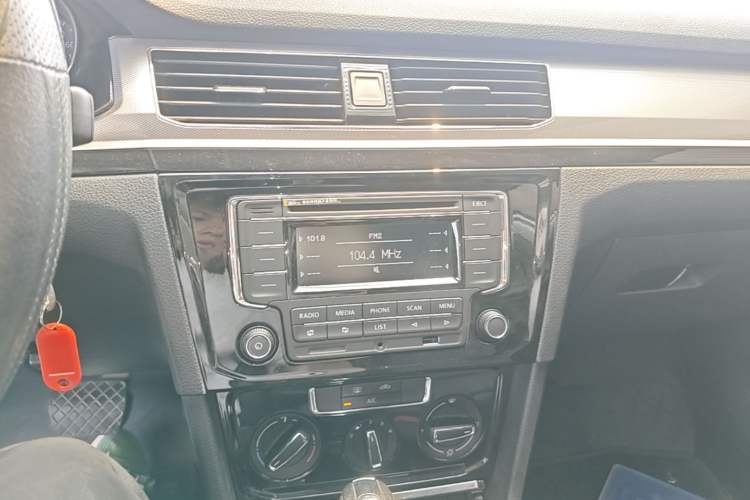 Used Volkswagen Bora 2018 1.5L Automatic Comfort Model Audio And AC Panel