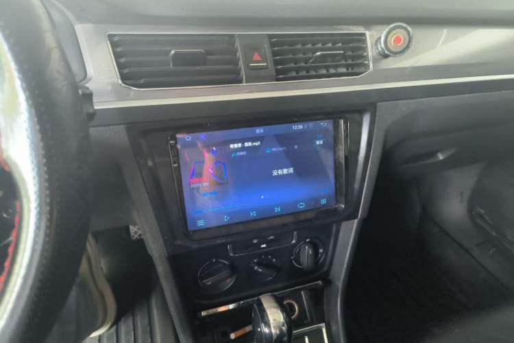 Used Volkswagen Bora 2018 1.5L Automatic Fashion Model Audio And AC Panel