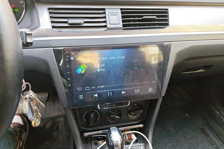 Used Volkswagen Bora 2018 1.5L Automatic Fashion Model Audio And AC Panel