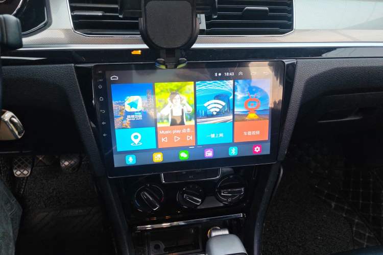 Used Volkswagen Bora 2018 1.5L Manual Comfort Model Audio And AC Panel