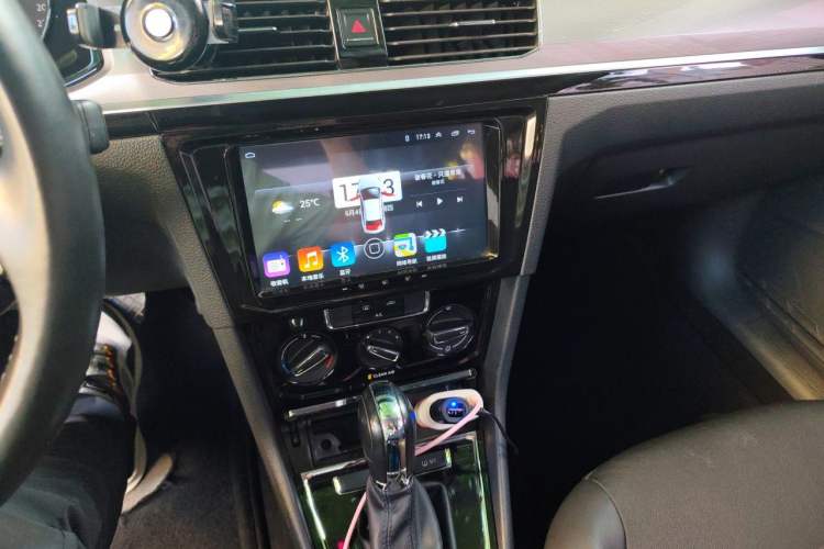 Used Volkswagen Bora 2018 1.5L Automatic Comfort Model Audio And AC Panel
