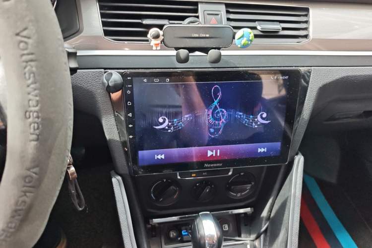 Used Volkswagen Bora 2018 1.5L Automatic Fashion Model Audio And AC Panel