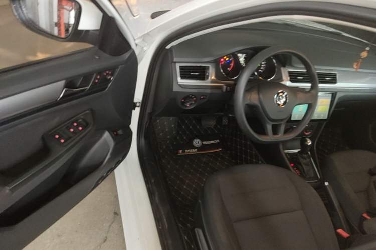 Used Volkswagen Bora 2018 1.5L Automatic Fashion Model Driver Seat