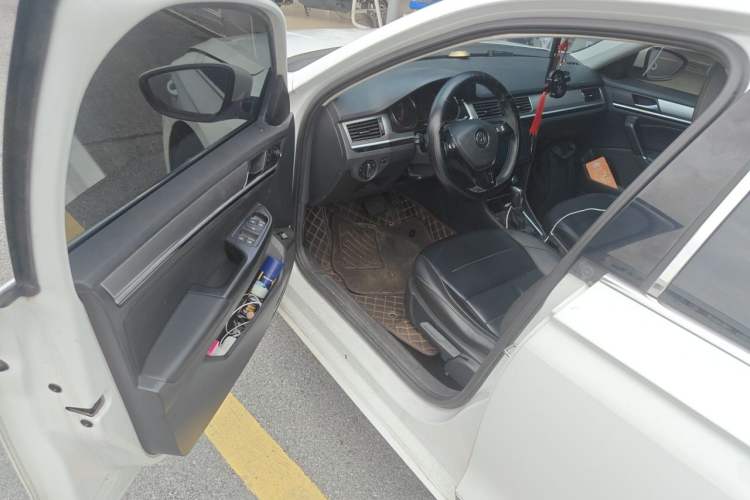 Used Volkswagen Bora 2018 1.5L Automatic Comfort Model Driver Seat