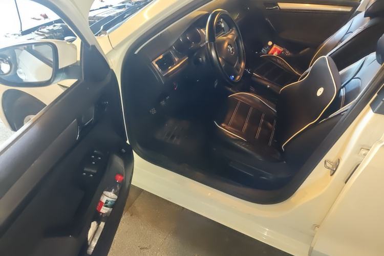 Used Volkswagen Bora 2018 1.5L Manual Fashion Model Driver Seat