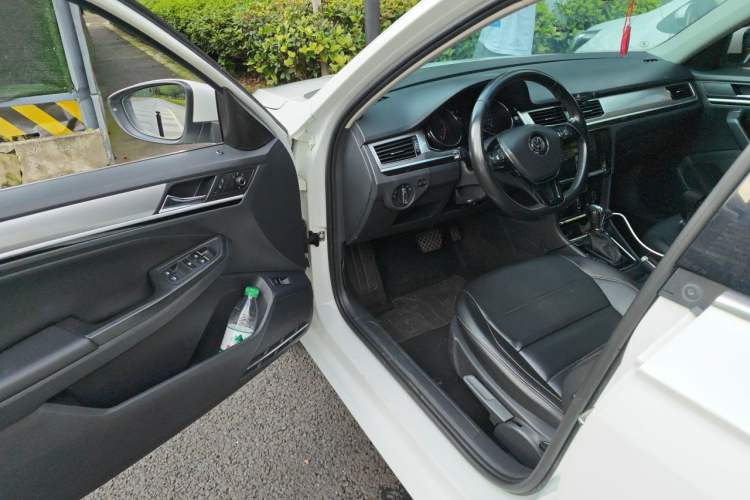 Used Volkswagen Bora 2018 1.5L Automatic Comfort Model Driver Seat
