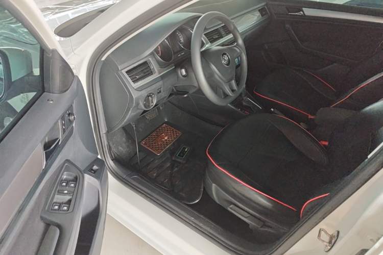 Used Volkswagen Bora 2018 1.5L Automatic Fashion Model Driver Seat