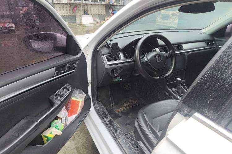 Used Volkswagen Bora 2018 1.5L Automatic Comfort Model Driver Seat