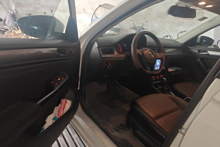 Used Volkswagen Bora 2018 1.5L Automatic Fashion Model Driver Seat