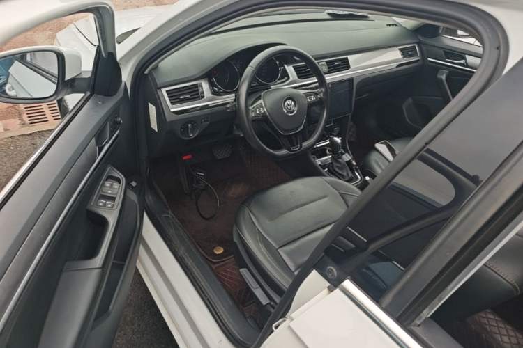 Used Volkswagen Bora 2018 230TSI DSG Comfort Model Driver Seat