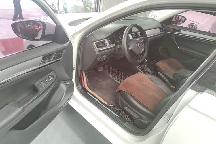 Used Volkswagen Bora 2018 1.5L Automatic Comfort Model Driver Seat