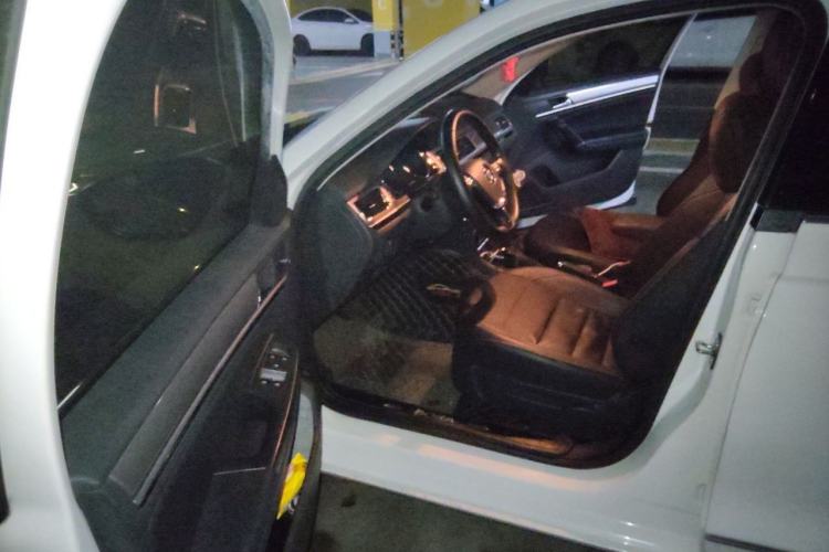 Used Volkswagen Bora 2018 1.5L Automatic Comfort Model Driver Seat