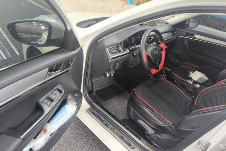 Used Volkswagen Bora 2018 1.5L Automatic Comfort Model Driver Seat