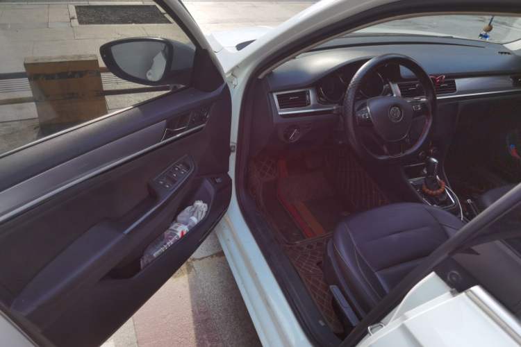 Used Volkswagen Bora 2018 1.5L Automatic Comfort Model Driver Seat