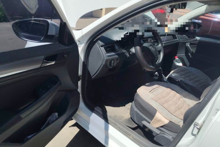 Used Volkswagen Bora 2018 1.5L Automatic Fashion Model Driver Seat