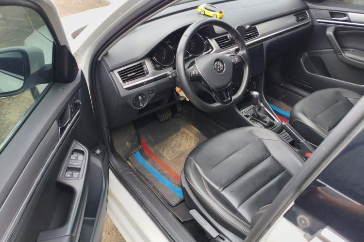 Used Volkswagen Bora 2018 1.5L Automatic Comfort Model Driver Seat