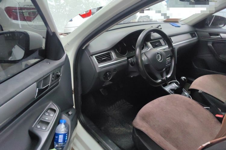 Used Volkswagen Bora 2018 1.5L Manual Fashion Model Driver Seat