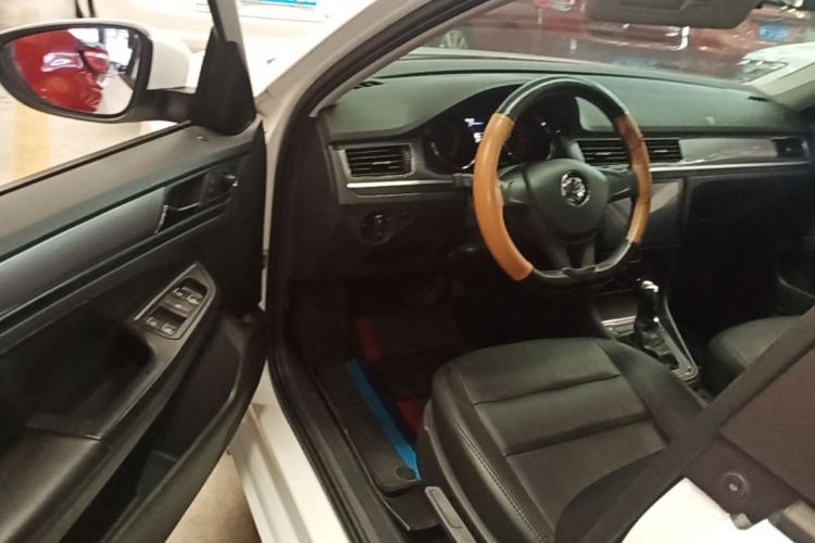 Used Volkswagen Bora 2018 1.5L Automatic Fashion Model Driver Seat